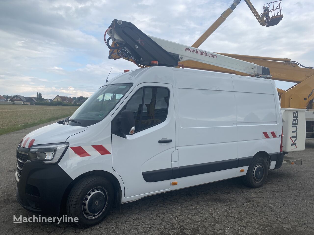 damaged Renault MASTER 2.3/KLUBB -Plusieurs modèles Disponible bucket truck