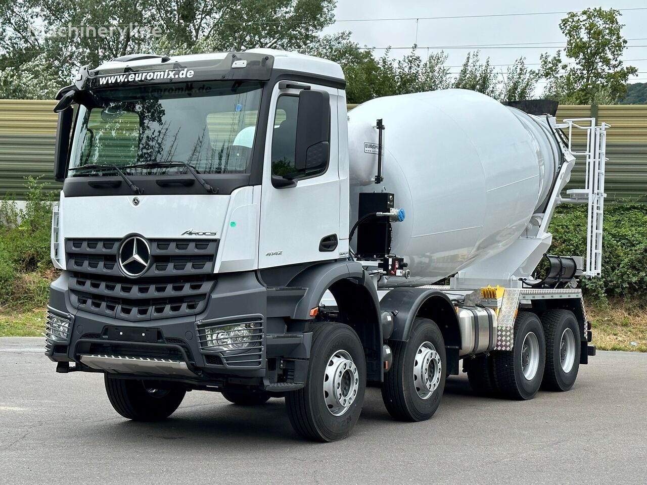 new Euromix MTP MTP EM 10 R on chassis Mercedes-Benz AROCS 5  4142 B  concrete mixer truck