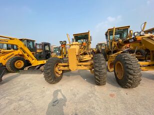 CATERPILLAR 140K grader