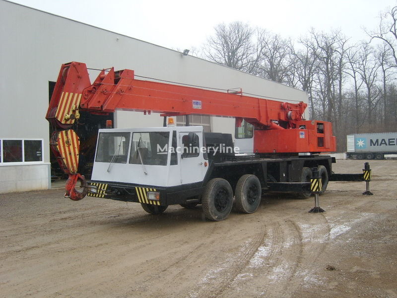 Coles T-321 mobile crane