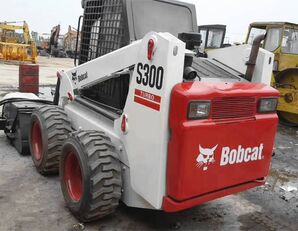 BOBCAT S300 skid steer