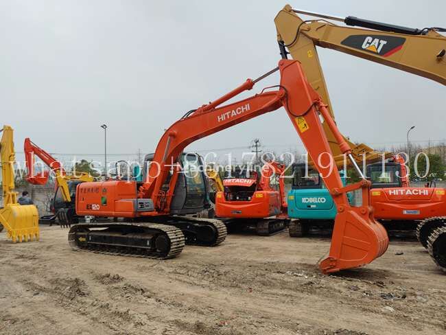 Hitachi EX120-5 tracked excavator