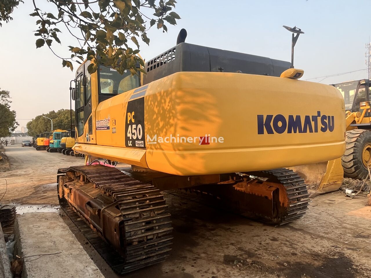 KOMATSU PC450 tracked excavator
