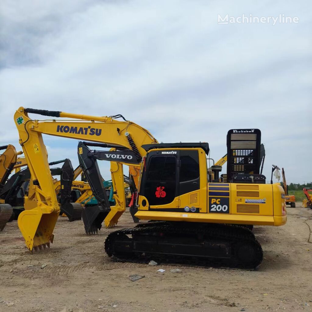 Komatsu PC200 tracked excavator