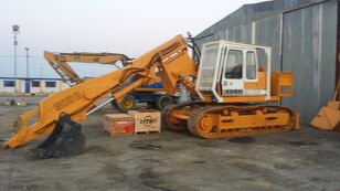 Liebherr R902 tracked excavator