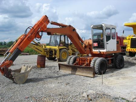 Schaeff HML 40 wheel excavator